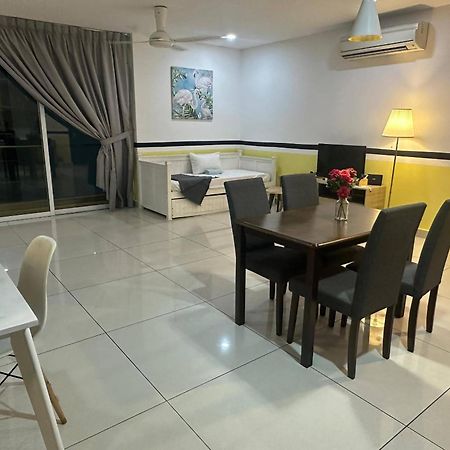 Jb City D'Esplanade Shopping Mall Apartment Johor Bahru Zewnętrze zdjęcie