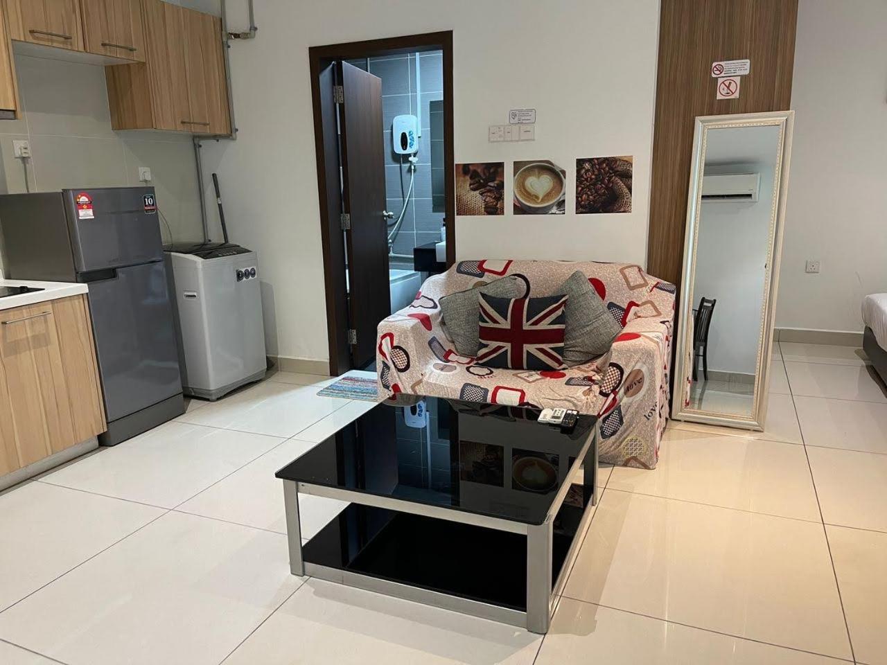 Jb City D'Esplanade Shopping Mall Apartment Johor Bahru Zewnętrze zdjęcie