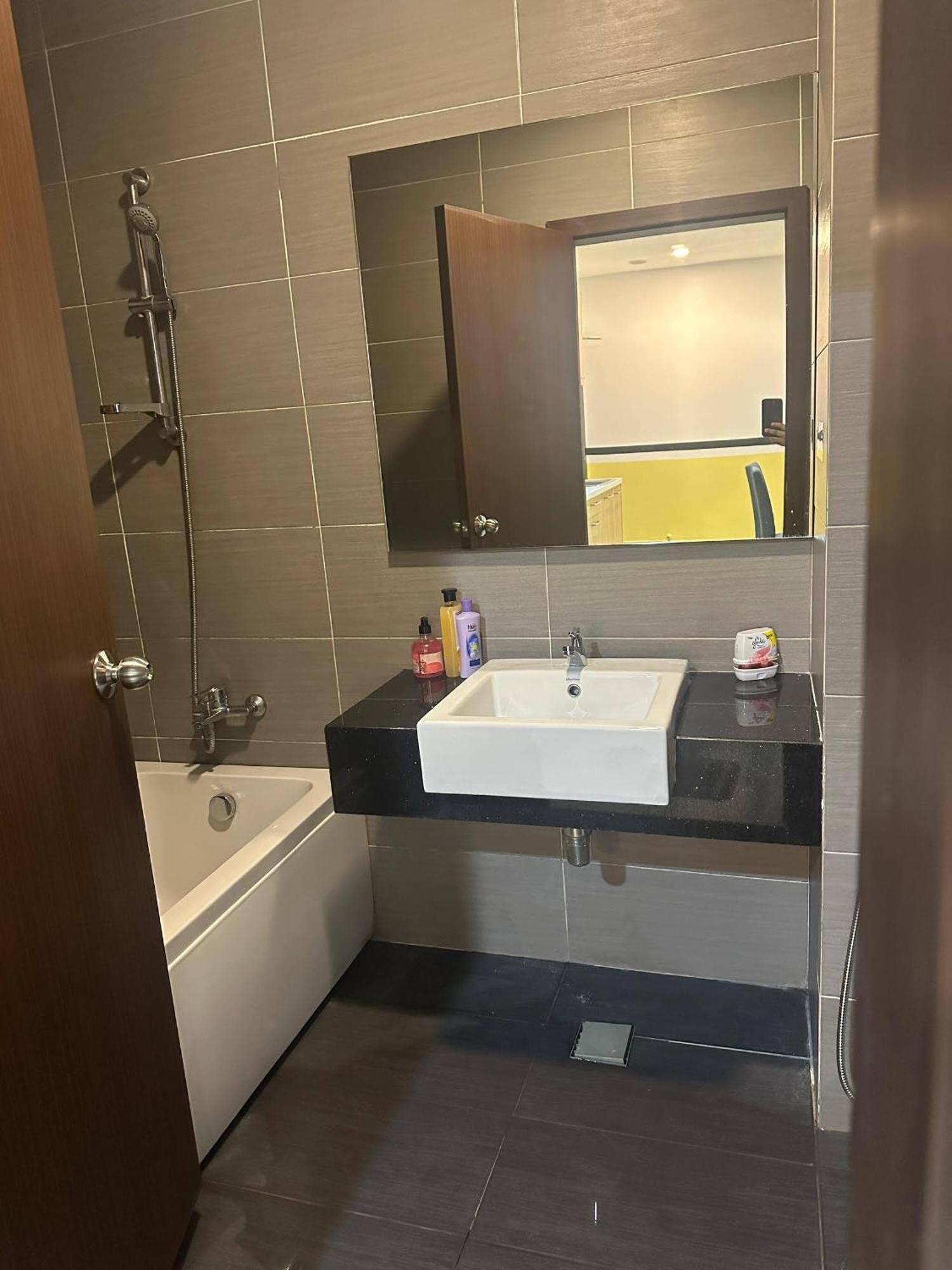 Jb City D'Esplanade Shopping Mall Apartment Johor Bahru Zewnętrze zdjęcie