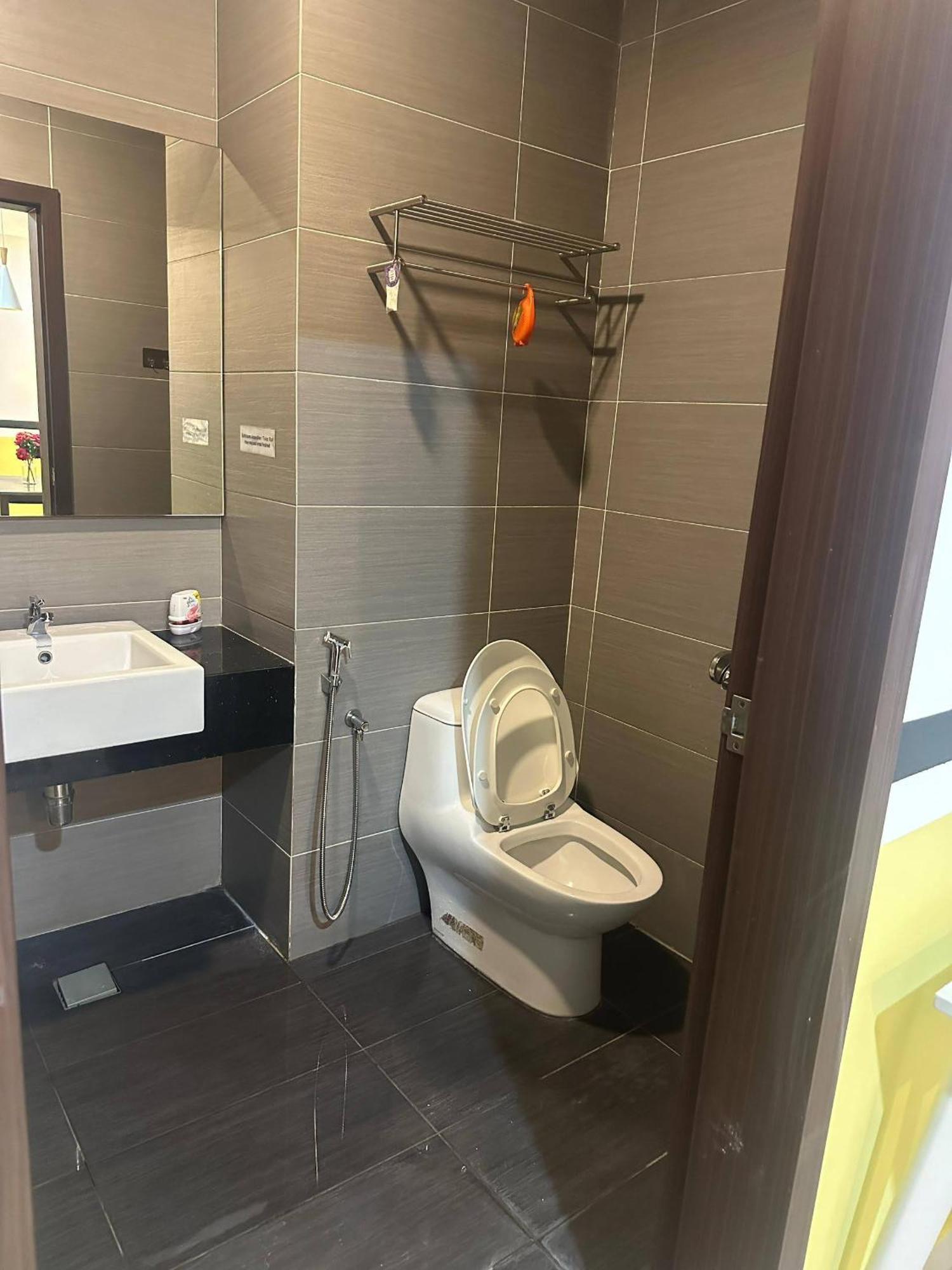 Jb City D'Esplanade Shopping Mall Apartment Johor Bahru Zewnętrze zdjęcie